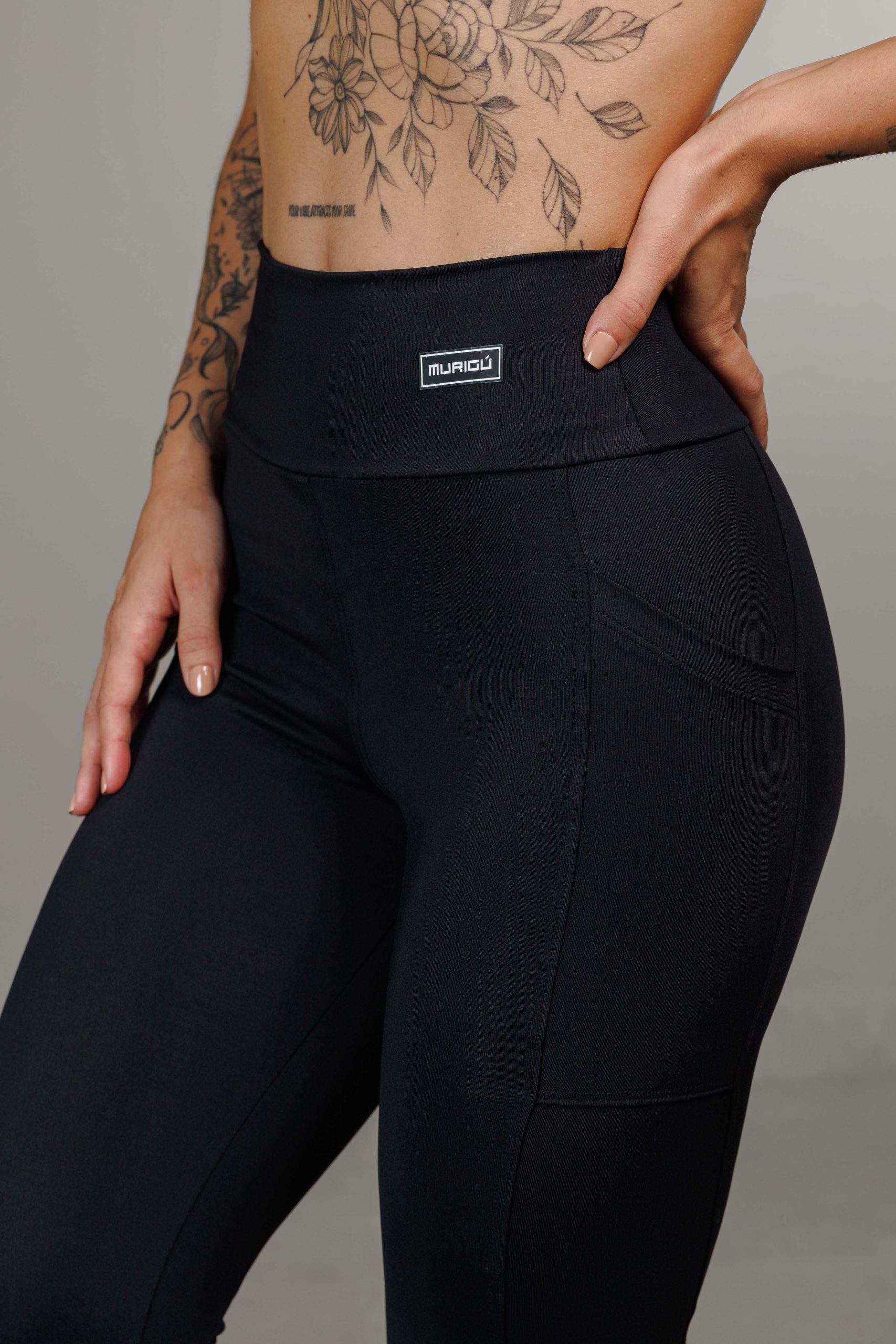 Legging Runner Island - Cintura Alta Com Bolsos Turquesa Preto
